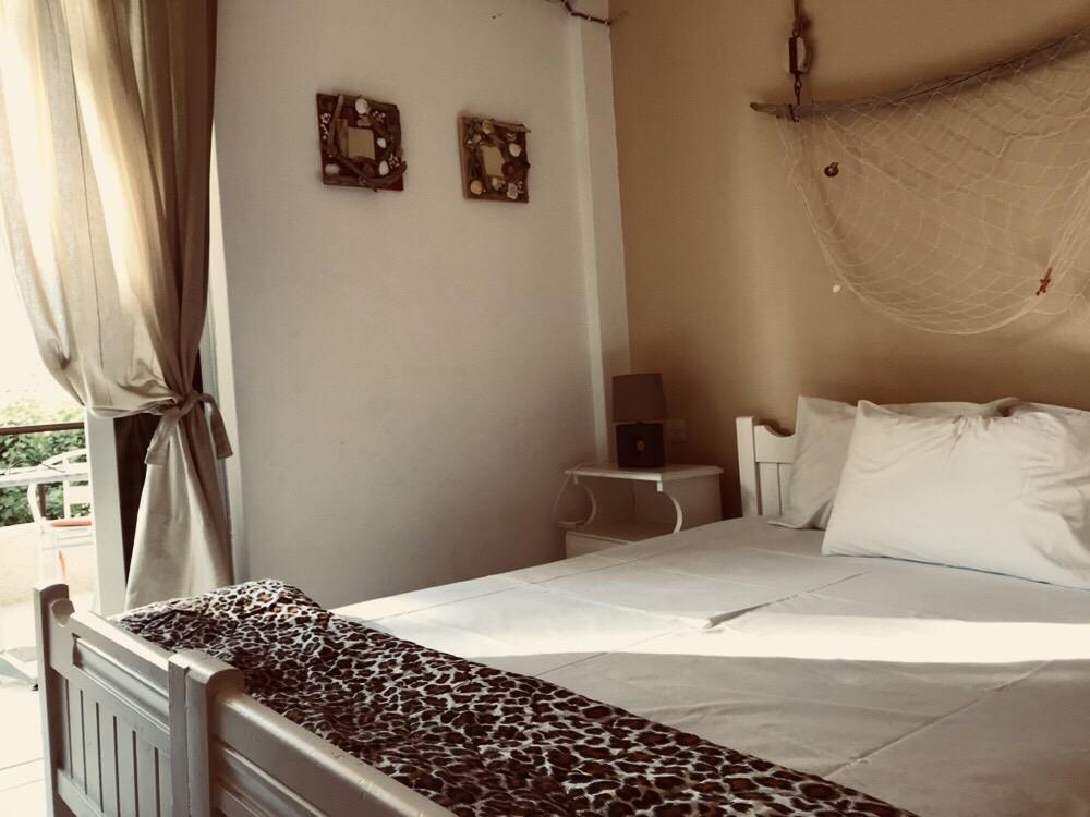Apartments Skardoutsou 阿吉奥坎波斯 外观 照片